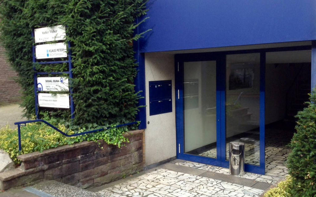 Eingang Rechtsanwalt KLAUS PETERS